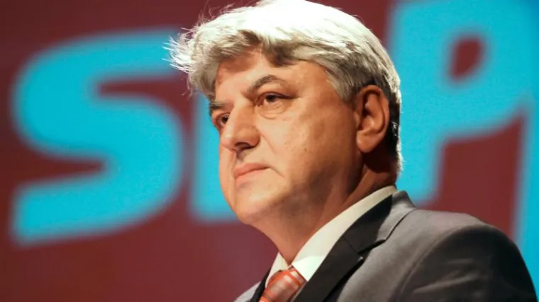 'Kandidate čeka fotofini&scaron;, ali Hrvatska di&scaron;e ulijevo'