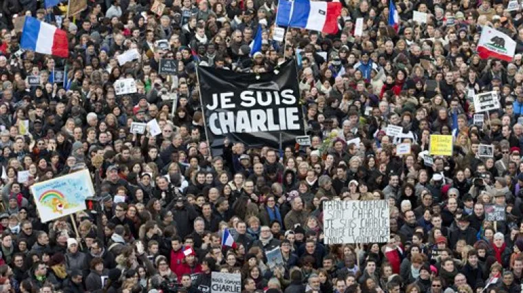 Postao sredi&scaron;te svijeta: Vi&scaron;e od milijun ljudi mar&scaron;iralo Parizom