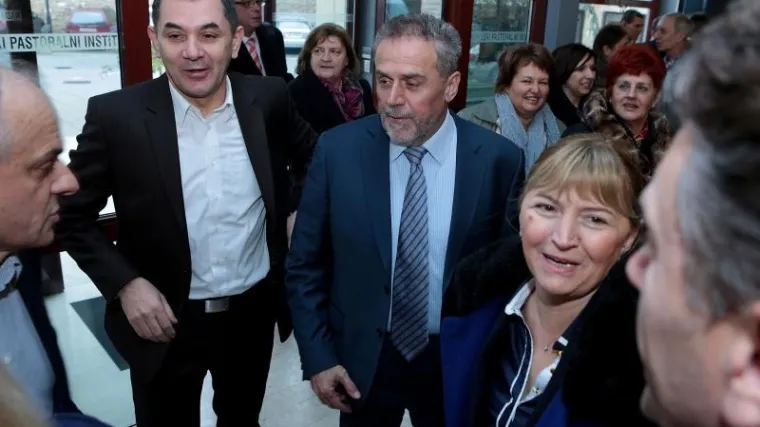 Bandić ponovno smije kontaktirati sa Željkom Markić i Lovrićem