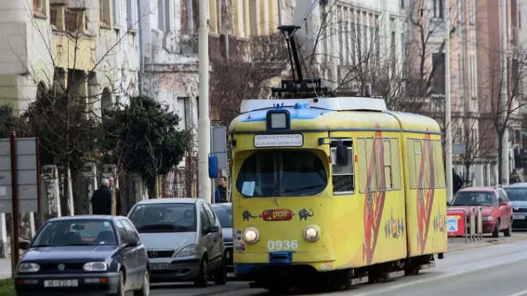 Vozač tramvaja mu platio dug od 7200 kn i spasio ga od deložacije!