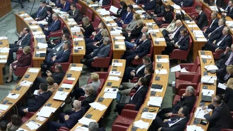 Unatoč burnim reakcijama, prihvaćeno je izvje&scaron;će o braniteljima