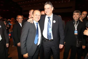 SDP-ovac Jelušić izgubio okladu i HDZ-ovom Prgometu platio večeru