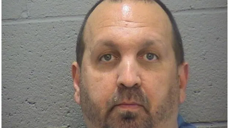 Ubio troje mladih muslimana u njihovom domu