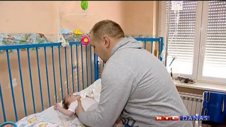 Besplatan boravak s bolesnim djetetom u bolnici? Ne u Hrvatskoj!