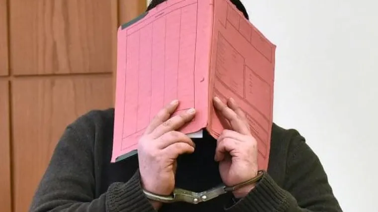 Bolničar koji je ubio 30 pacijenata pred sudom: 'Uistinu mi je žao'