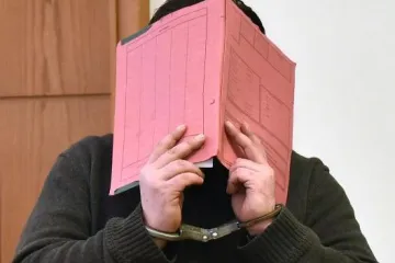 Bolničar koji je ubio 30 pacijenata pred sudom: 'Uistinu mi je žao'