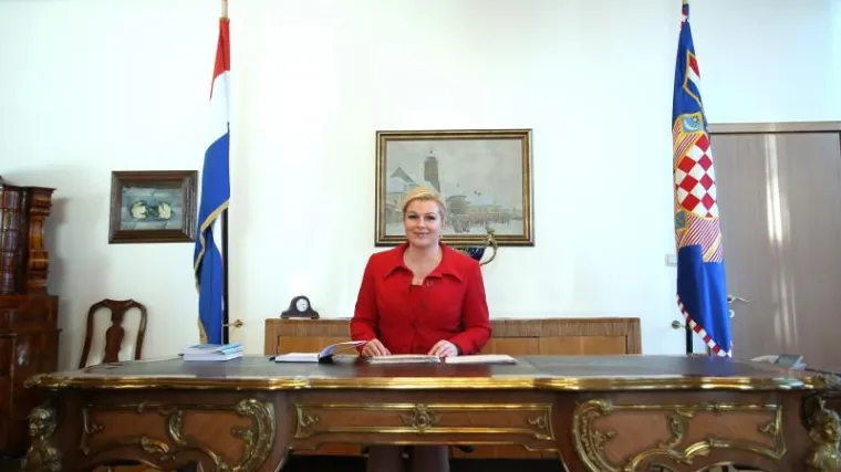 Kolinda Milanoviću: 'Najkonkretniji prijedlog za izlazak iz krize je &ndash; Va&scaron;a ostavka!'