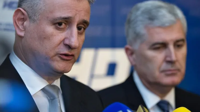 'Predsjednica ima pravo na svoj izričaj, poziv na ostavku nije ishitren'