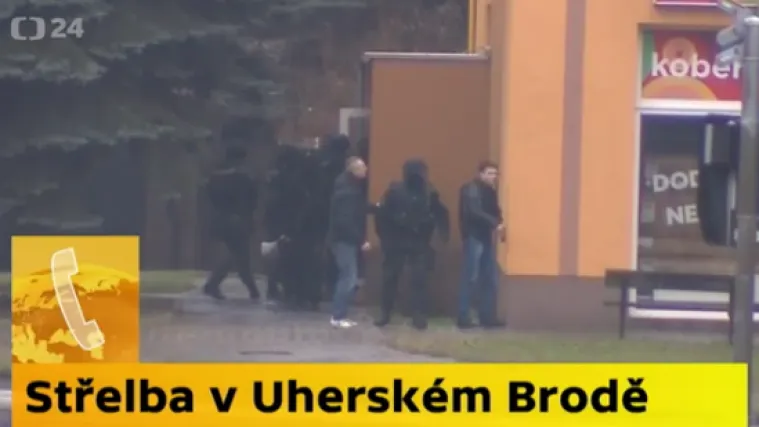 Naoružani mu&scaron;karac uletio u restoran i na mjestu ubio devetero ljudi