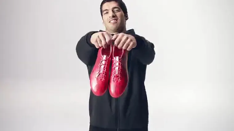 Suarez u novoj reklami: ne brinu ga zli jezici jer ima 'ubojite' tenisice