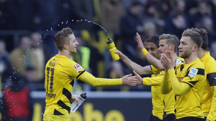 Borussia Dortmund dobila ruhrski derbi