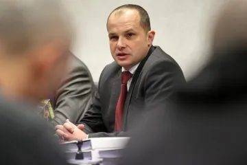 Hajdaš Dončić: 'Dokažite da ste domoljubi i sami kupite autoceste!'