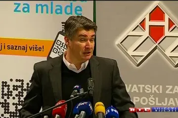 Milanović ručao u menzi pa poručio: 'Nezaposlenost je elementarna nepogoda'