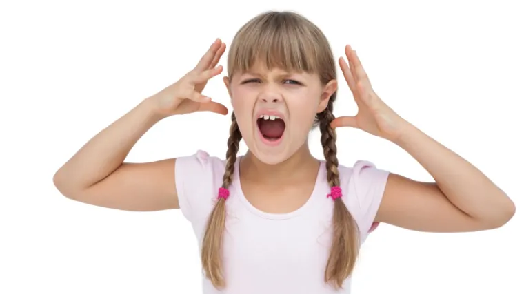 Djevojčica polila policajca i djelatnicu solnom kiselinom!