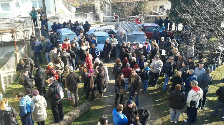 Deveteročlana obitelj svaki dan strahuje da će ih izbaciti iz kuće