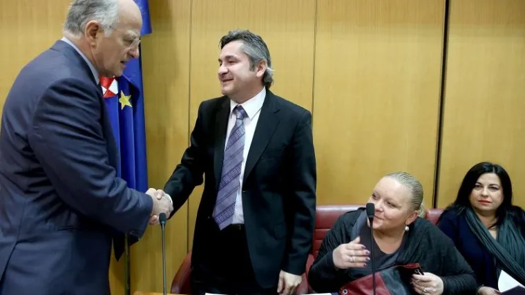 Pogrebi kao unosan posao: hoće li izmjene zakona smanjiti cijene?