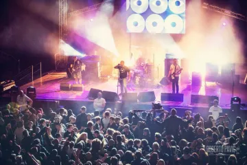 Slavljenički koncert najvažnijeg punk benda nove generacije