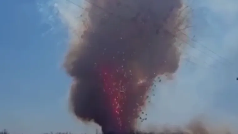 Spektakularnim vatrometom se rije&scaron;ili ilegalne pirotehnike!