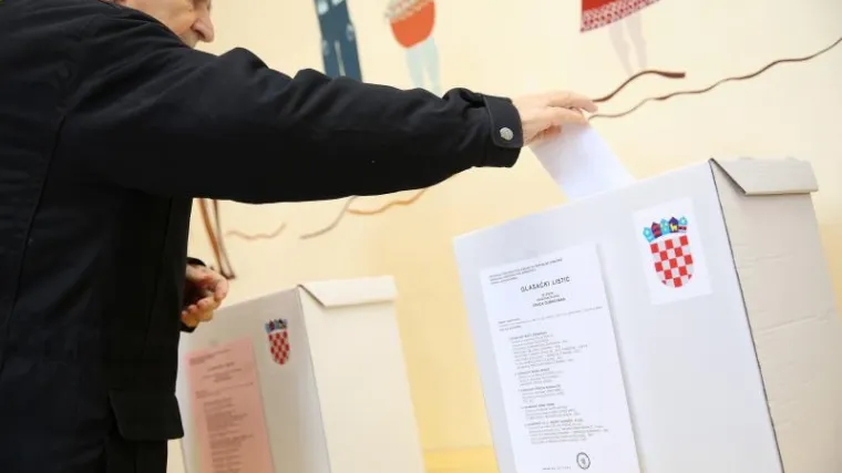 Sutra pada odluka: oko 70.000 birača u nedjelju odlučuje u drugom krugu izbora