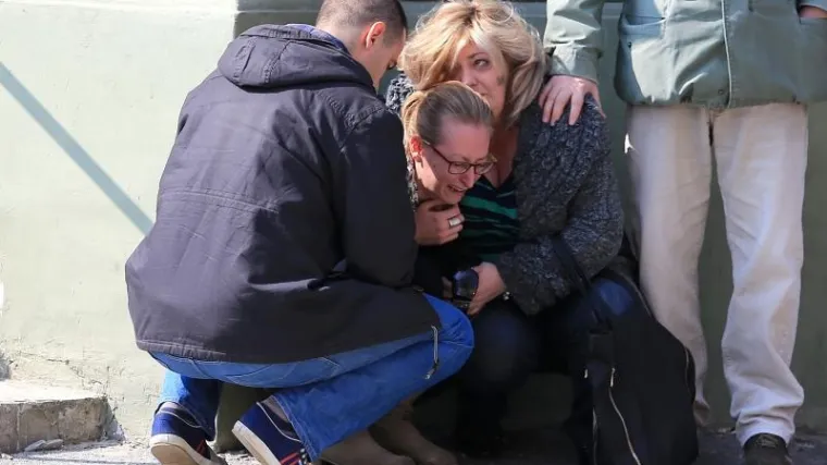 Potresena kći odvjetnika: 'Dajte mi da zovem hitnu, puca mi u tatu!'