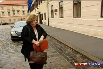 Zlatar Violić podnijela ostavku!