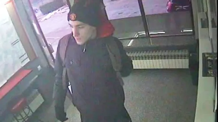 Traži se razbojnik koji je opljačkao kladionicu u Zagrebu, prepoznajete li ga?