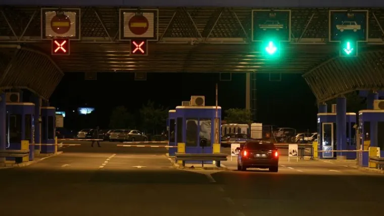 Veliki požar na Bajakovu: jedna osoba poginula, deset ih je ozlijeđeno