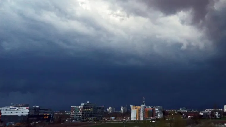 Lo&scaron;e vrijeme obilježit će uskrsni vikend, ponegdje možemo očekivati i snježne pahulje!