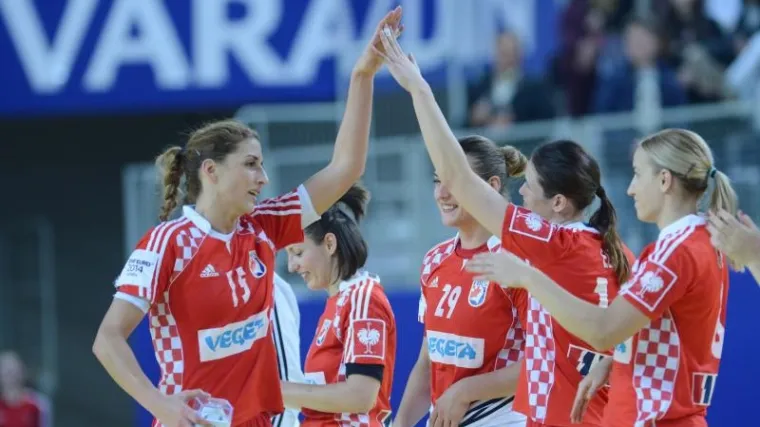 Hrvatska u kvalifikacijama za Euro protiv Crne Gore, Makedonije i Slovenije