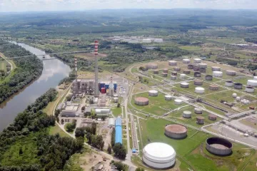 Sisačka rafinerija se ipak ne gasi, radnici sretni: 'Svi volimo čuti taj zvuk motora pumpe!