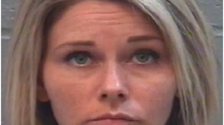 Majka petero djece na tulumu zavr&scaron;ila u krevetu s dečkom vlastite kćeri