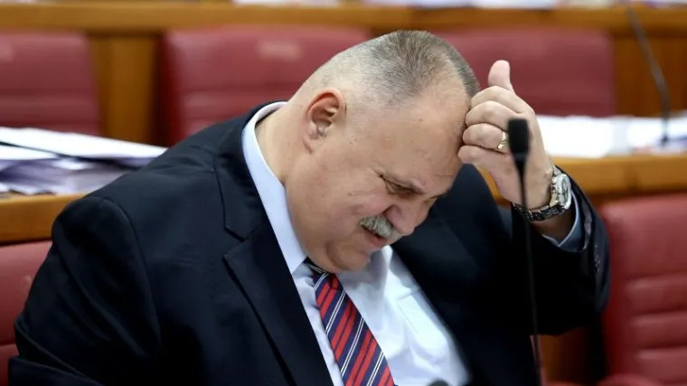 &Scaron;uker: 'Zbog izostanka reformi će doći do niza drugih poskupljenja'