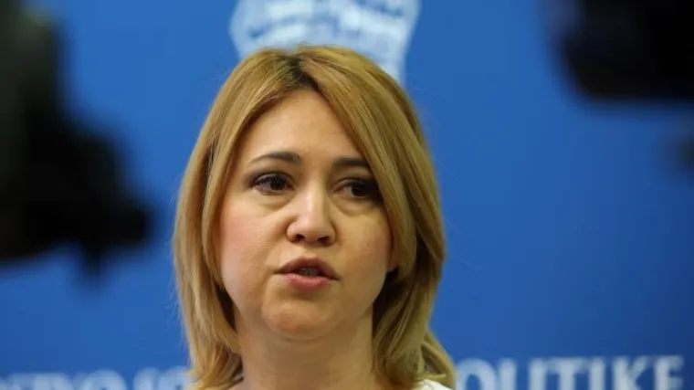 'Skoro da nema građanina koji je pod ovrhom, a da nije dužan teleoperaterima!'