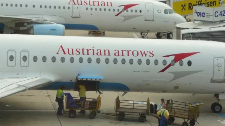 Avion s delegacijom BiH prisilno sletio zbog požara na aparatu za kavu