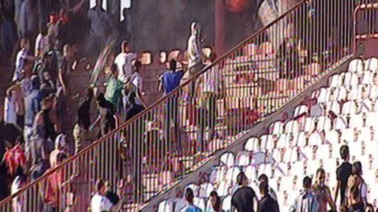 'Nula' Zvezde i Partizana: derbi obilježili neredi na tribinama!