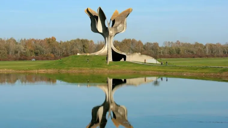 Kolonom sjećanja započelo obilježavanje 70 godina od proboja logara&scaron;a u Jasenovcu