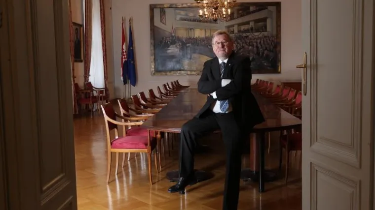 &Scaron;eksa na Pantovčaku čeka ured, a mirovina će mu iznositi 12.500 kuna