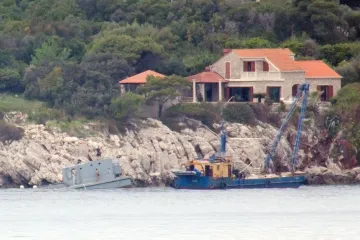 Teretni brod potonuo u dubrovačkom akvatoriju, posada spašena