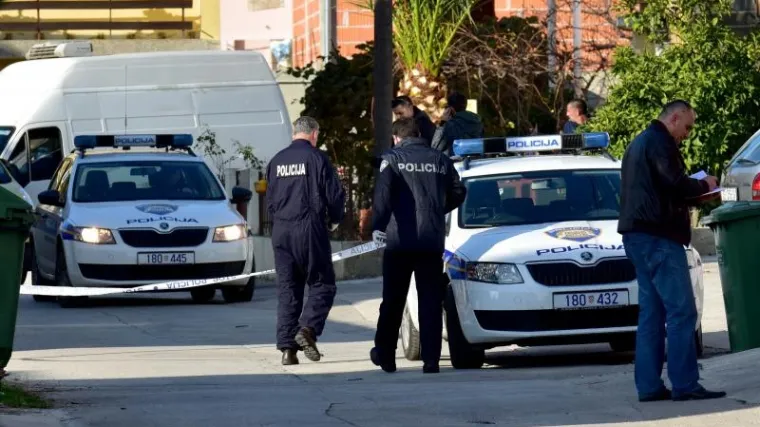 Otkriveni detalji jezivog zločina: majku je ubio klije&scaron;tima, a tijelo sakrio u ostavi