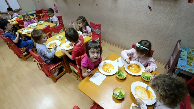 Istražili smo kako se hrane djeca u vrtićima i jesu li obroci  zdravstveno ispravni