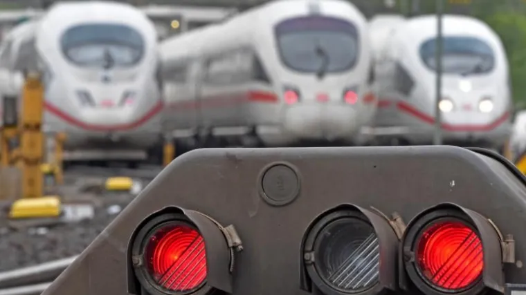 Željeznička nesreća u Njemačkoj: dvoje mrtvih, najmanje 20 ozlijeđenih