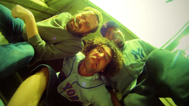 'Mogli bi izbaciti Ajsa iz grupe, ali glupo je jer bi onda morali busom na svirke!'