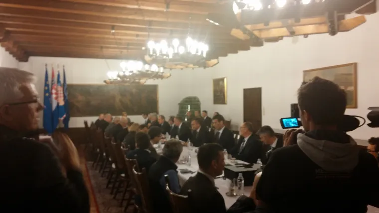 Održana prva sjednica Vijeća za domovinsku sigurnost: 'Zanemarimo političke razlike!'