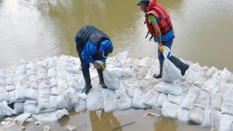 Visoki vodni val Kupe i Save prolazi sisačkim područje bez većih posljedica
