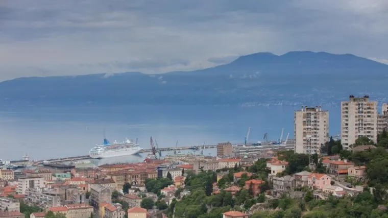 Prvi ovogodi&scaron;nji kruzer uplovio u riječku luku