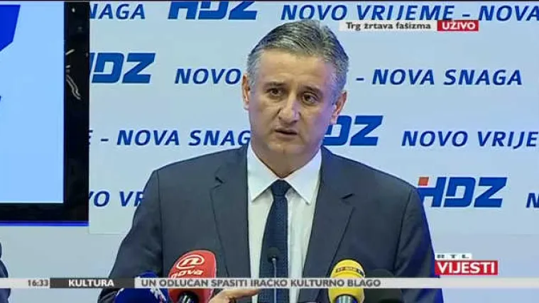 'Za&scaron;to je premijeru tako te&scaron;ko prijeći par metara i reći par ljudskih rečenica braniteljima?'