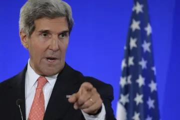 John Kerry imao biciklističku nesreću, slomio je bedrenu kost