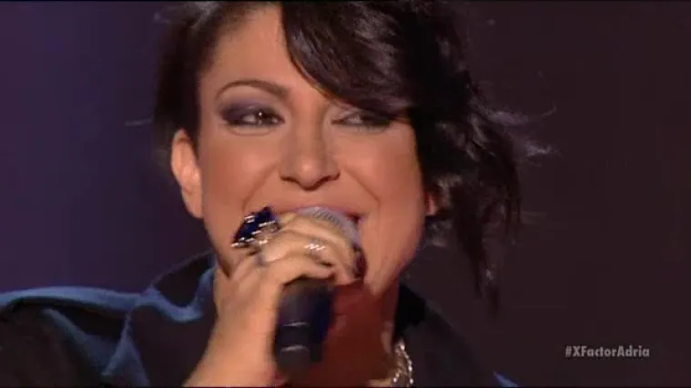 Nevjerojatan obrat u kojem Jelena Đurić pjeva pjesmu spasa!