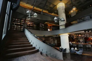 Knjižnice nisu samo mjesta na kojima se posuđuju knjige, već i kafići, kavane, igrališta...