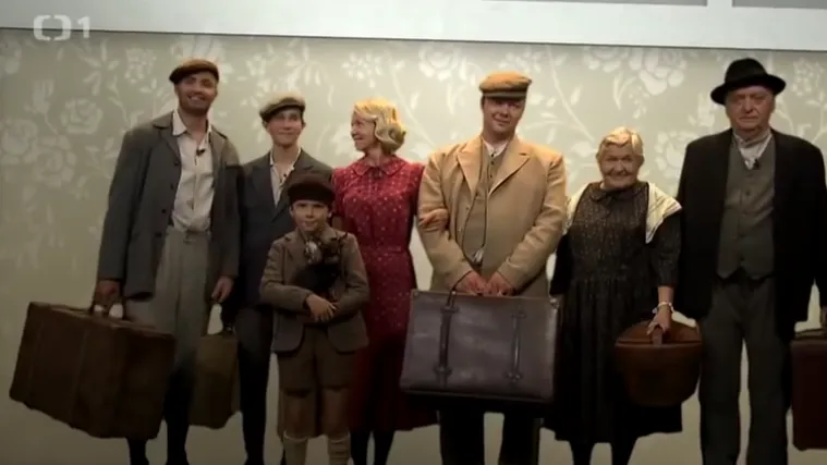 Sve za novac i televizijsku slavu: obitelj živi na farmi u da&scaron;ćari i 'strahuje od nacista'